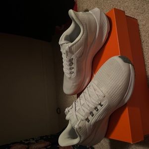 Nike Pegasus brand new